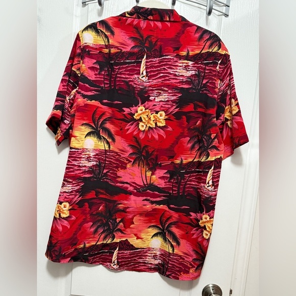 Hawaiian vacation button down Shirt mens L blouse red sunset Hawaii island beach - Picture 14 of 15